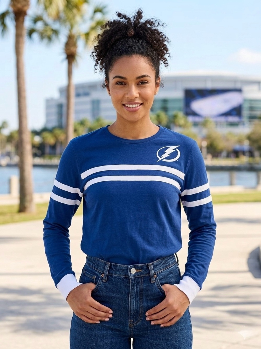 Fanatics Tampa Bay Lightning Womens Medium M Long Sleeve Shirt Blue Tee